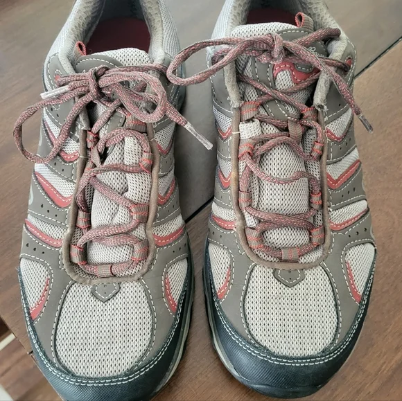 Eddie Bauer Men's Lukla Pro Waterproof Lightweight Hiking Shoes Size 9.5 - Picture 2 of 10